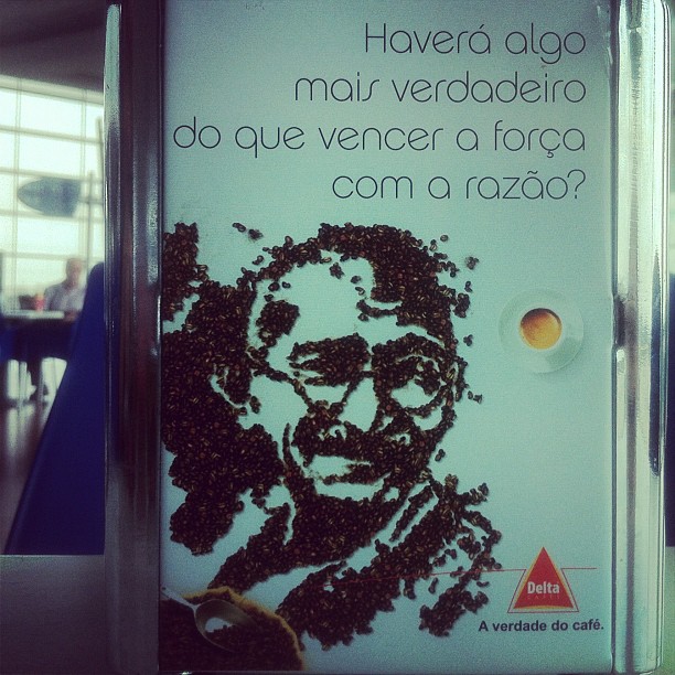 Gandhi? endorses Portugese coffee.